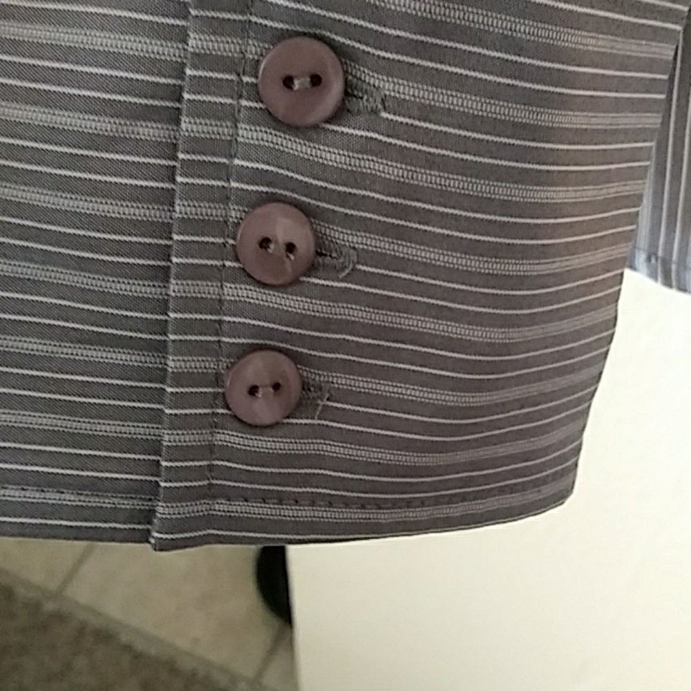 Dressbarn button down xlarge - Picture 4 of 6